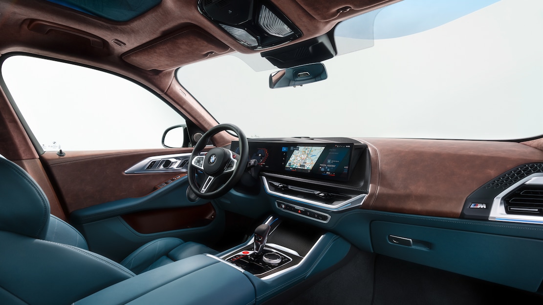 كشف الغطاء عن سيارة BMW XM الجديدة كليا